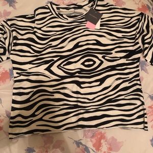 Zebra semi crop shirt